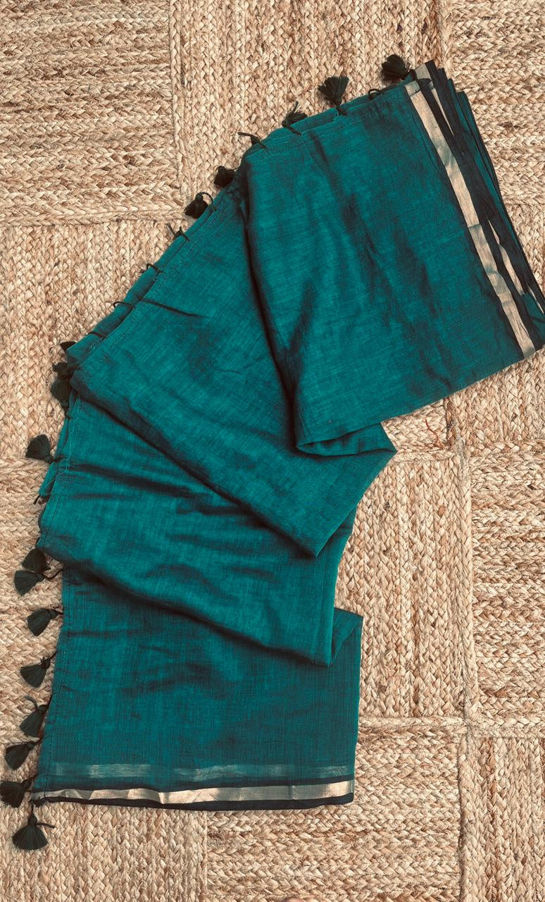 Green - Mul cotton saree with Thin jori border.