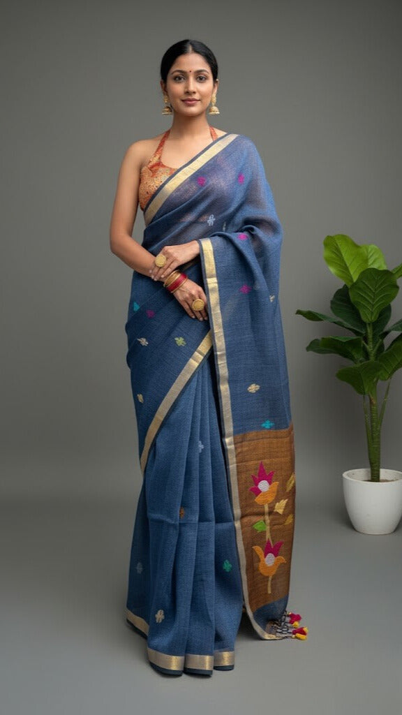 Grey Handwoven Linen Saree Featuring Paithani Pallu
