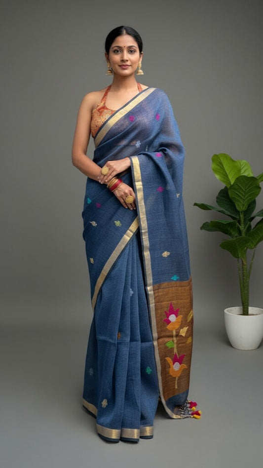 Grey Handwoven Linen Saree Featuring Paithani Pallu