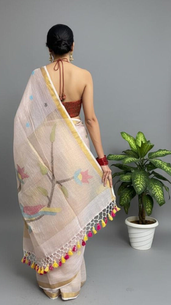 Beige Handwoven Linen Saree Featuring Paithani Pallu
