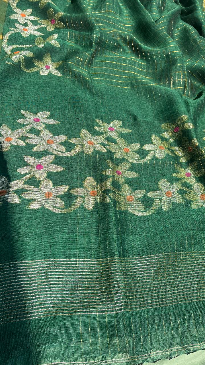 Green Handwoven Pure Linen Saree – Checks &amp; Floral Motifs