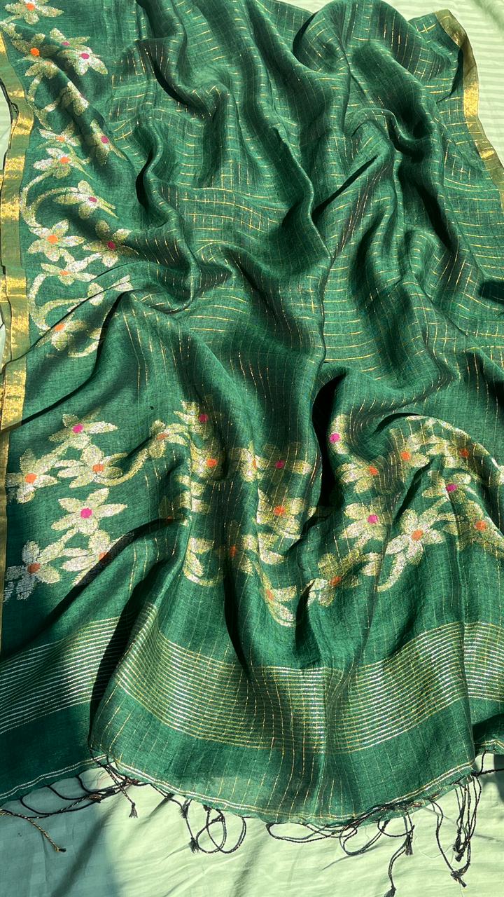 Green Handwoven Pure Linen Saree – Checks &amp; Floral Motifs