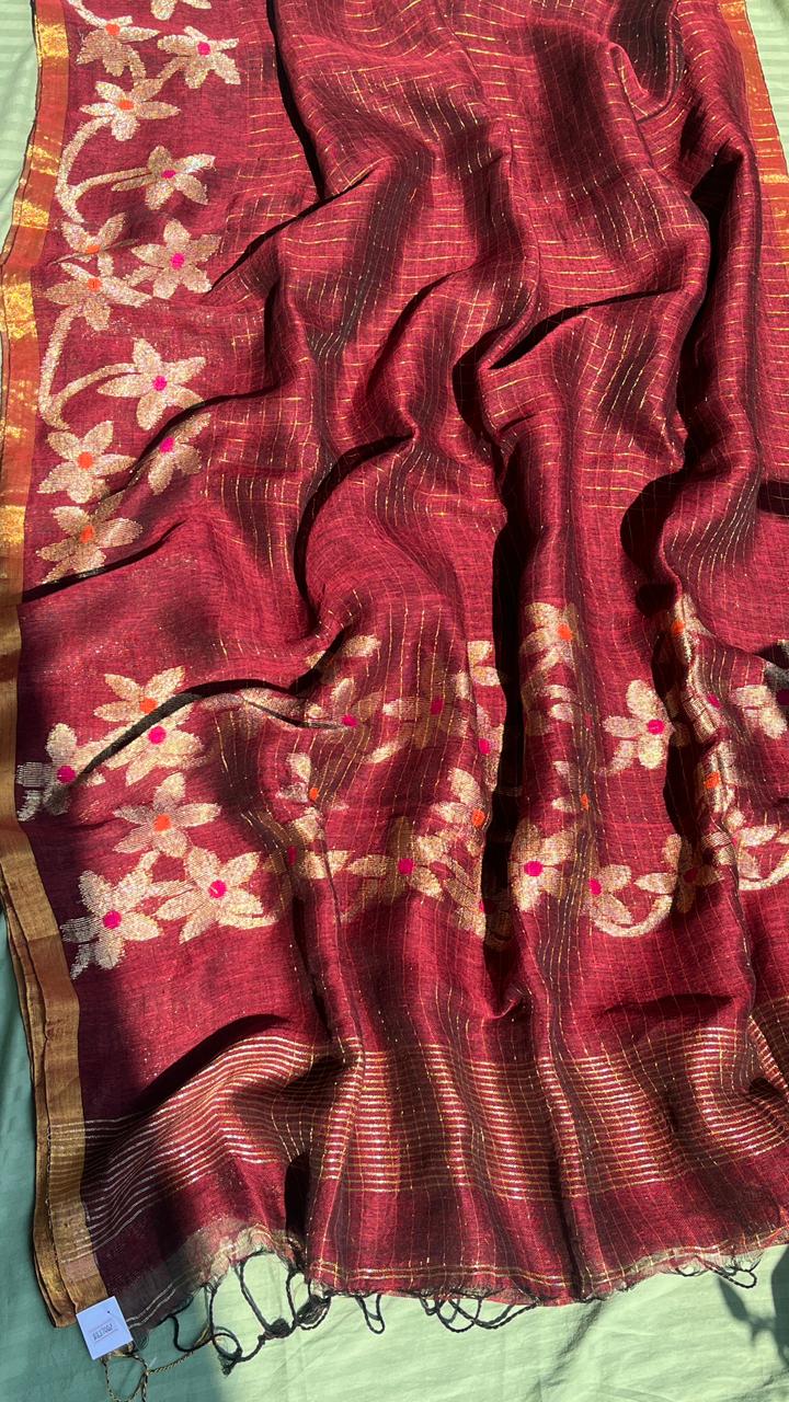 Reddish Brown Handwoven Pure Linen Saree – Checks & Floral Motifs
