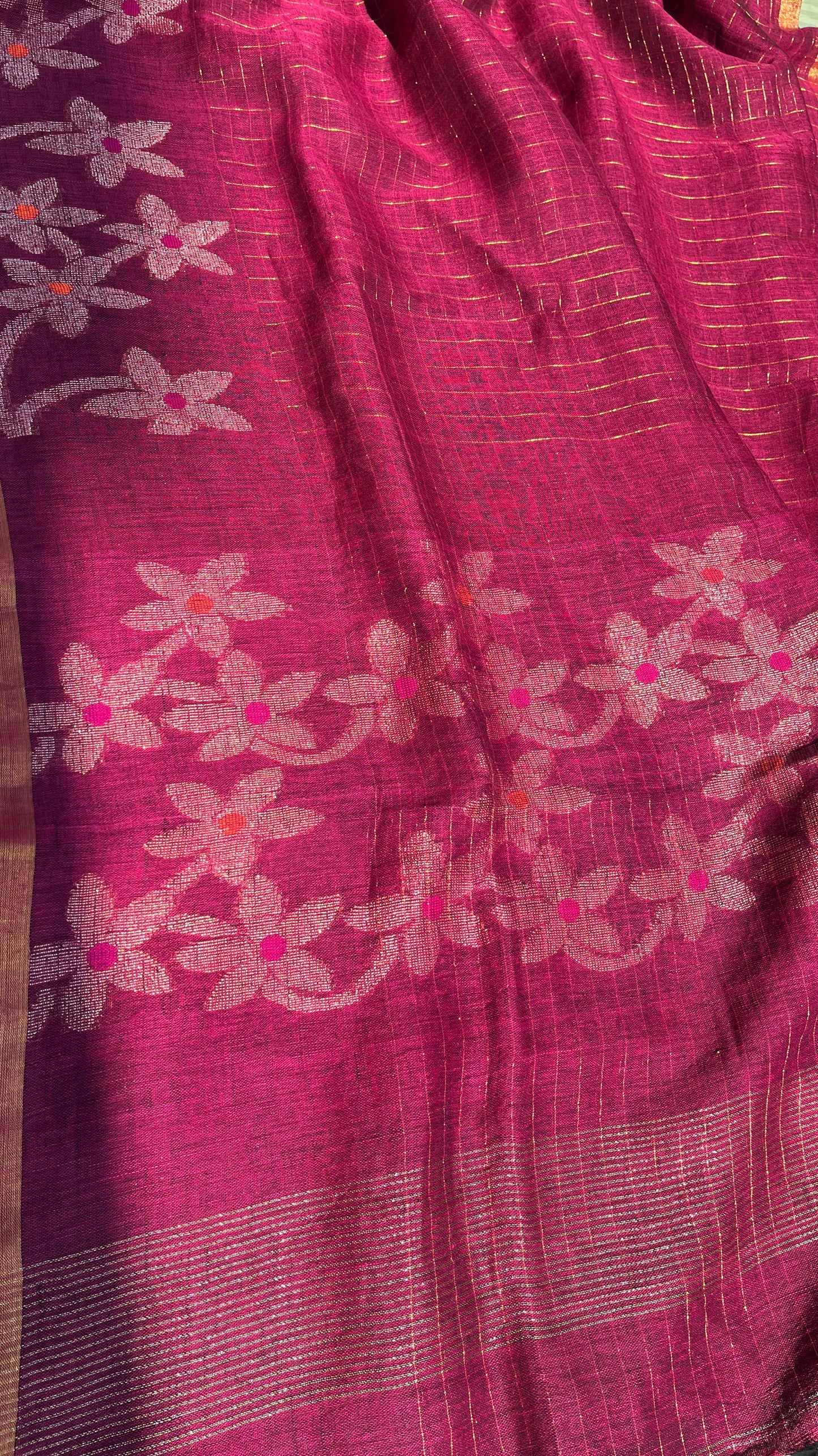 Magenta Handwoven Pure Linen Saree – Checks & Floral Motifs