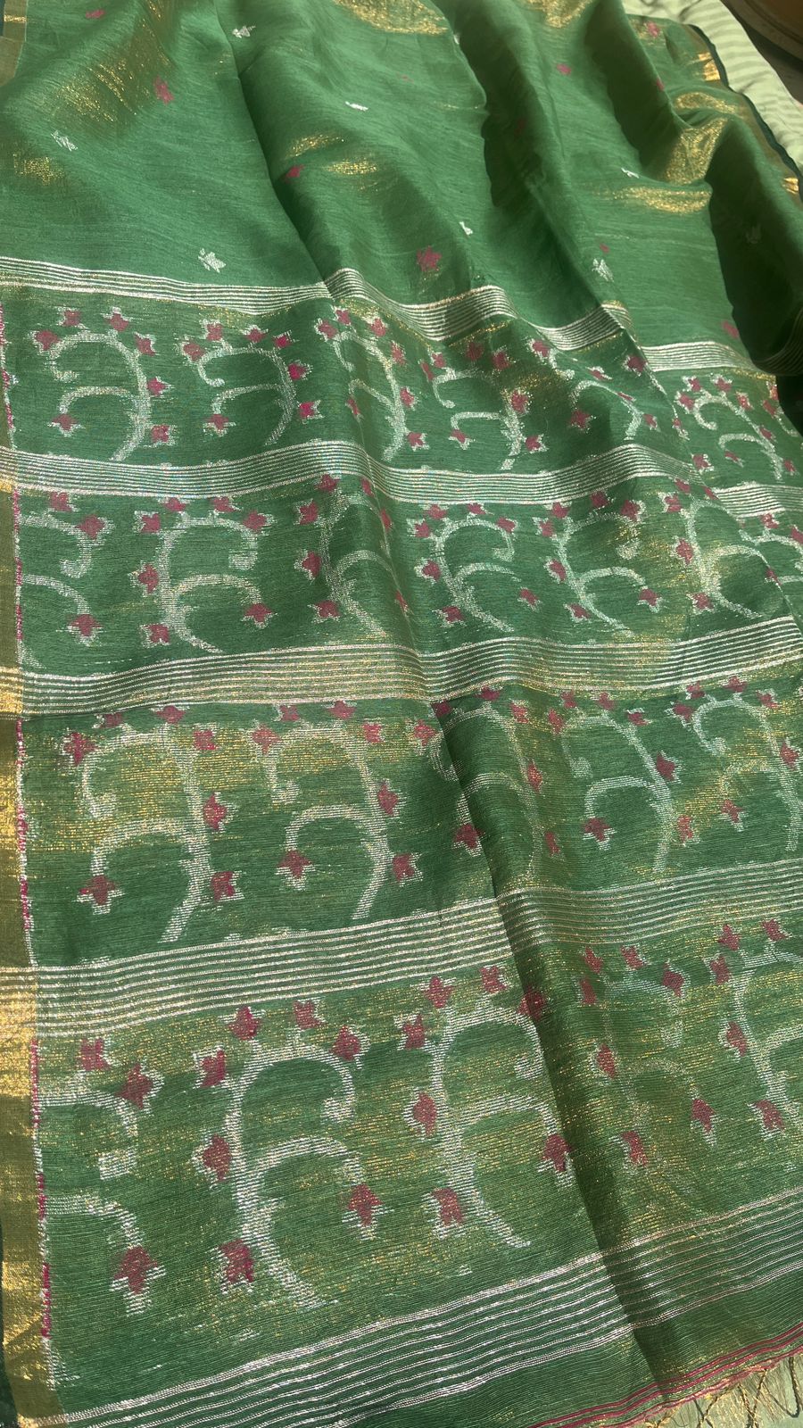 Green Handwoven Linen Tissue Saree – Palak Pallu Design